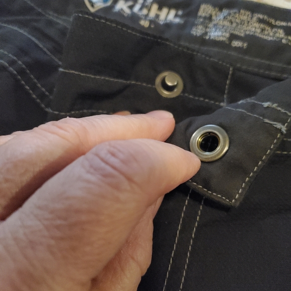 ⬇️ Kuhl shorts with knit side panels - Picture 6 of 11